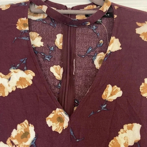 Kendall & Kylie floral romper - Picture 4 of 5